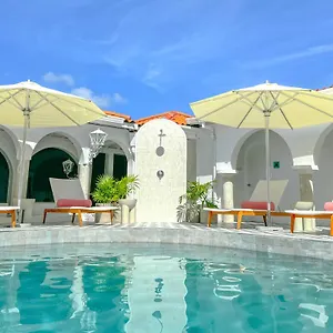 Mount Cinnamon & Wellness Resort